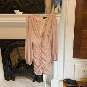 Pretty Little Thing ruched balloon sleeve dress. Worn a few times.